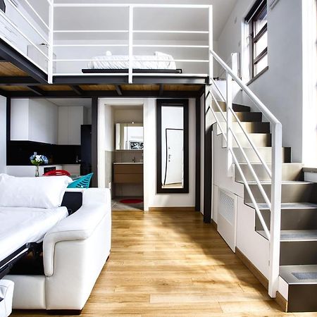 Joivy Charismatic 1-Bed Flat With Parking Apartamento Milão Exterior foto